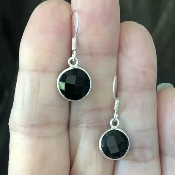 Black Onyx Beveled Round Circle 925 Sterling Silver Handmade Earrings NWT - Picture 1 of 3